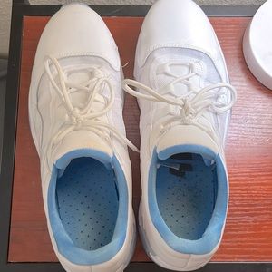 Air Jordan 11 CMFT Low